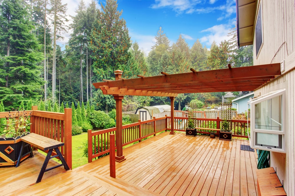 How to Clean Your Deck